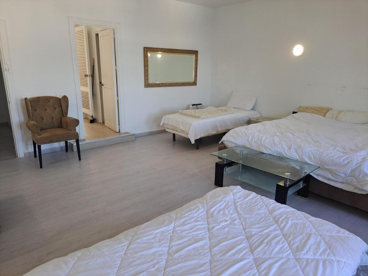 Private Suites In Huge Penthouse 1St Line Puerto Banus, Incredible Views, Jacuzzis Marbella Kültér fotó