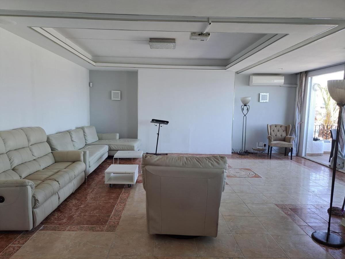 Private Suites In Huge Penthouse 1St Line Puerto Banus, Incredible Views, Jacuzzis Marbella Kültér fotó