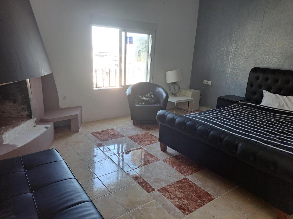 Private Suites In Huge Penthouse 1St Line Puerto Banus, Incredible Views, Jacuzzis Marbella Kültér fotó