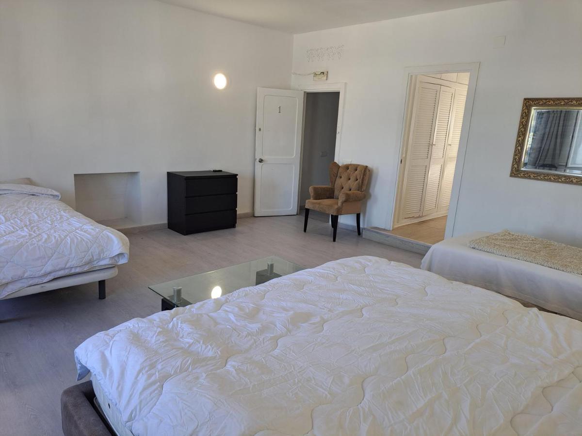 Private Suites In Huge Penthouse 1St Line Puerto Banus, Incredible Views, Jacuzzis Marbella Kültér fotó